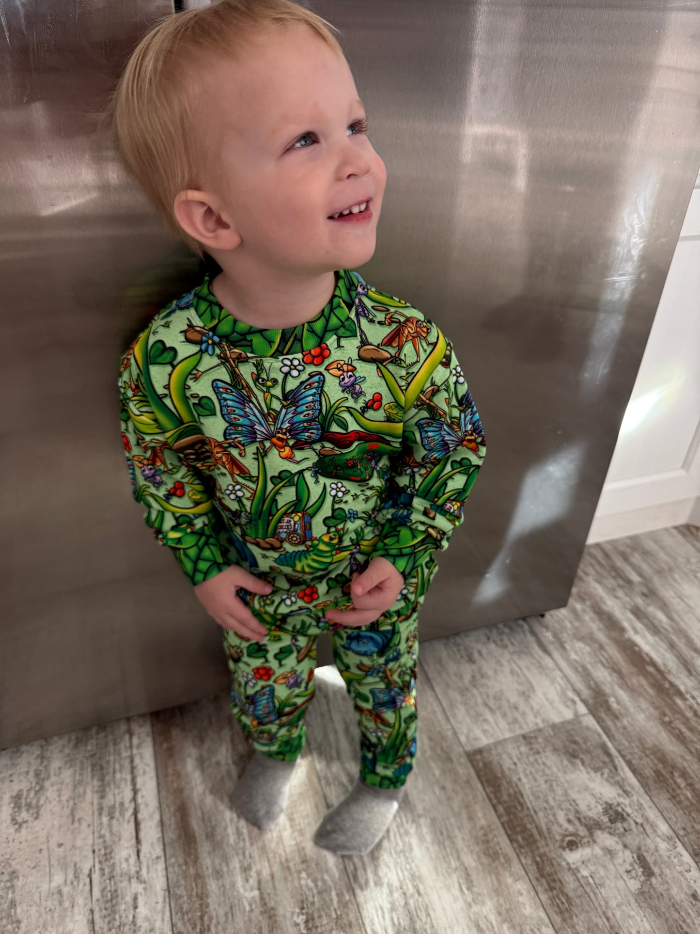 RTS: French Terry Crew Neck SIZE DOWN A Bugs World